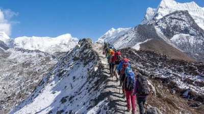 विश्व प्रसिद्ध अन्नपूर्ण क्षेत्रमा पर्यटकको आउजाउ थाल्यो बाक्लिन